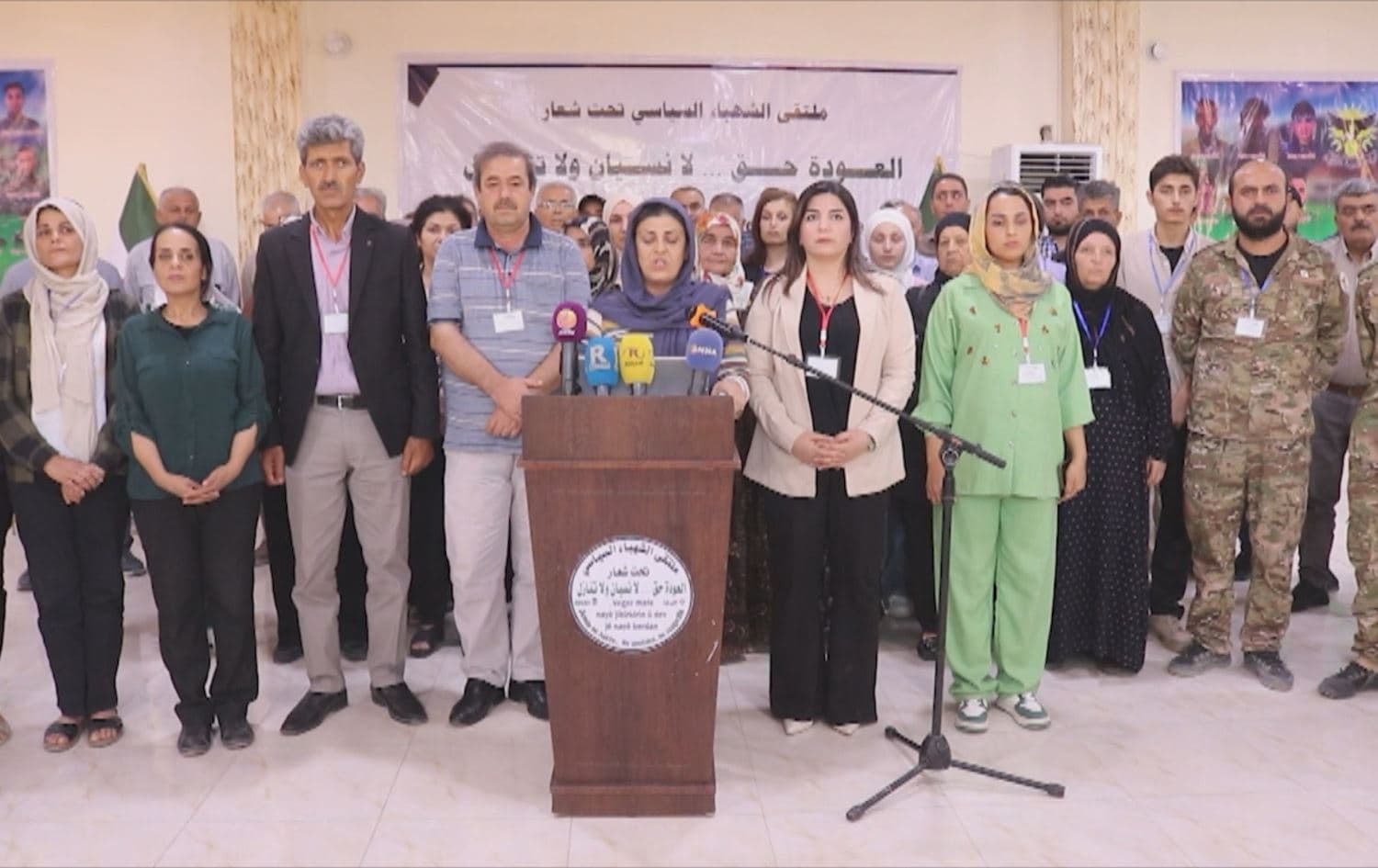 Koçberên Şehbayê li Reqayê kom bûn: 'Veger maf e'