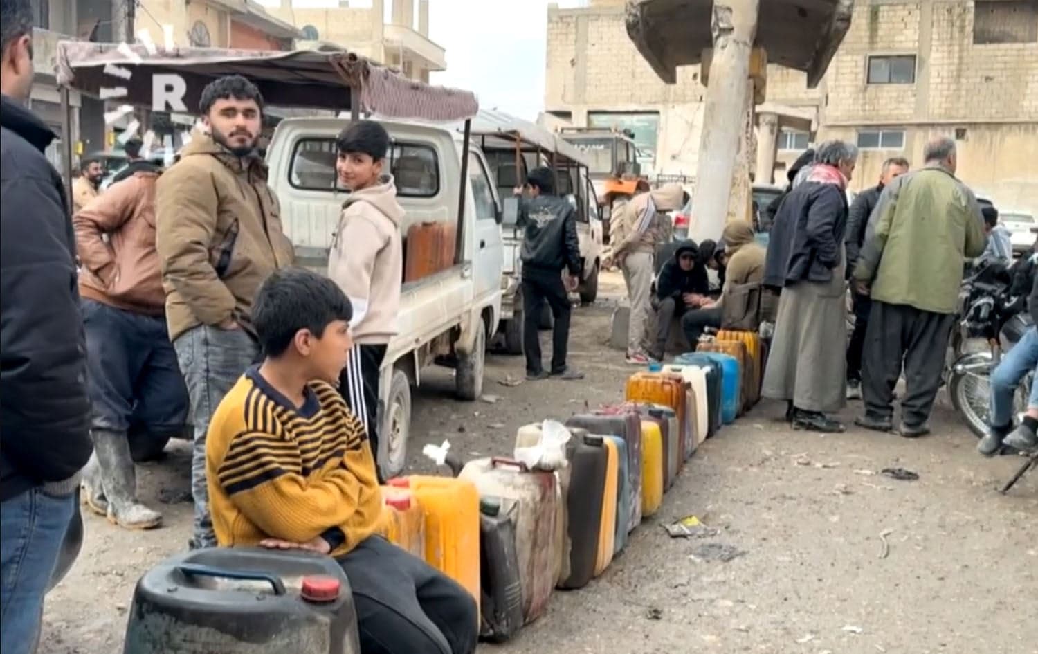 چالاکڤانێک: لە کۆبانێ نرخی بووتڵێک گازی ماڵان گەیشتووەتە 25 دۆلار