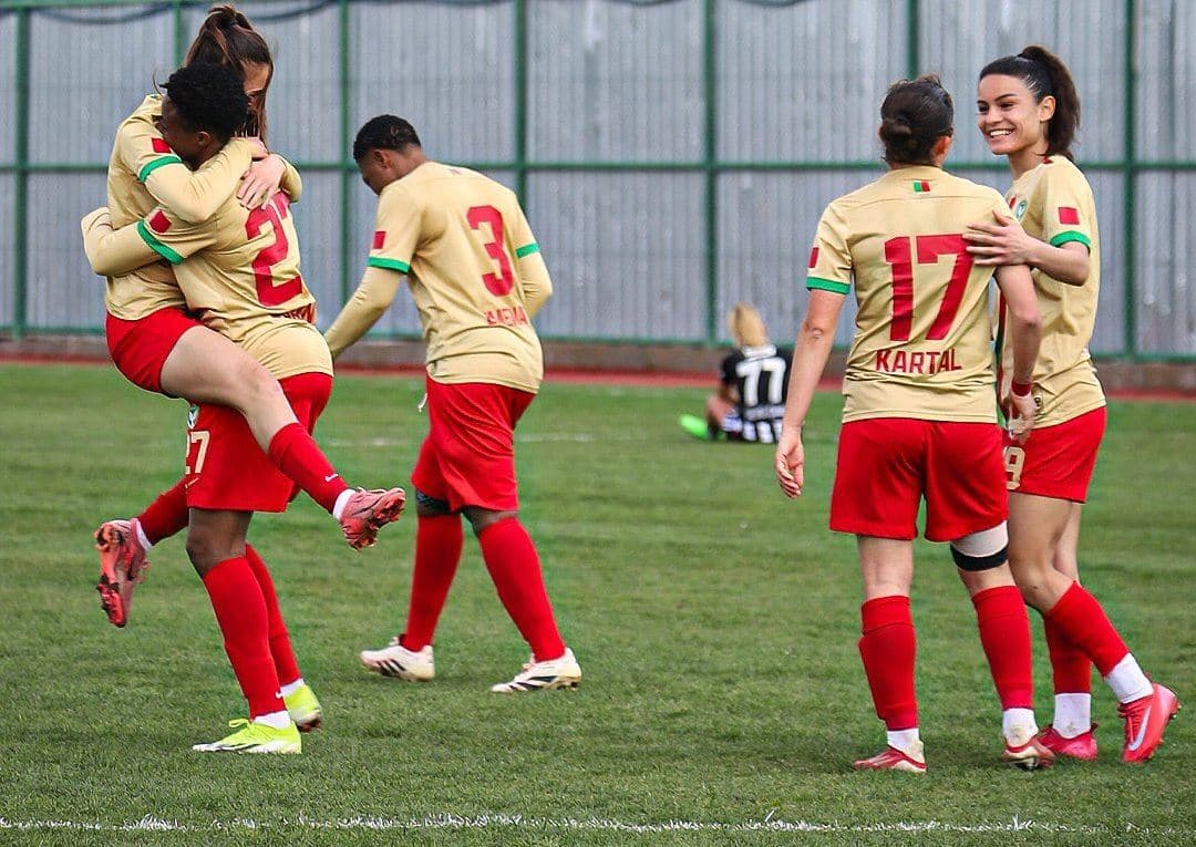 ئامەدسپۆر بەئەنجامێکی گەورە لە بێشکتاشی بردەوە