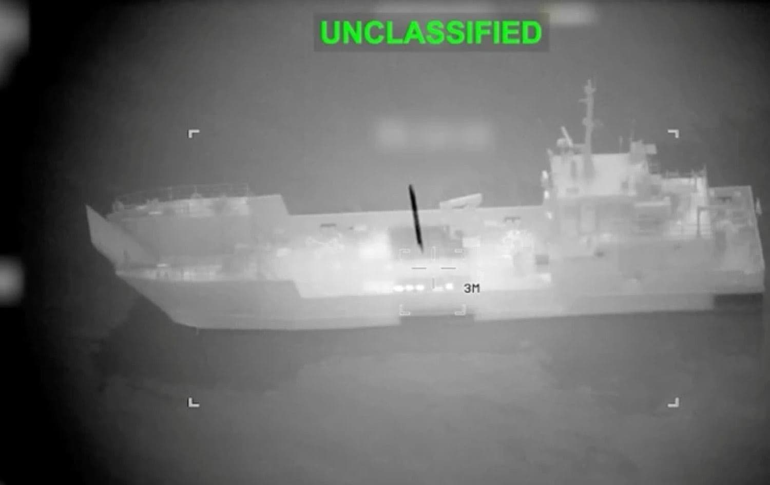 کۆشکی سپی: 120 کەشتیی جەنگیی ئێرانمان نووقم کردووە و 7,800 ئامانجمان پێکاوە