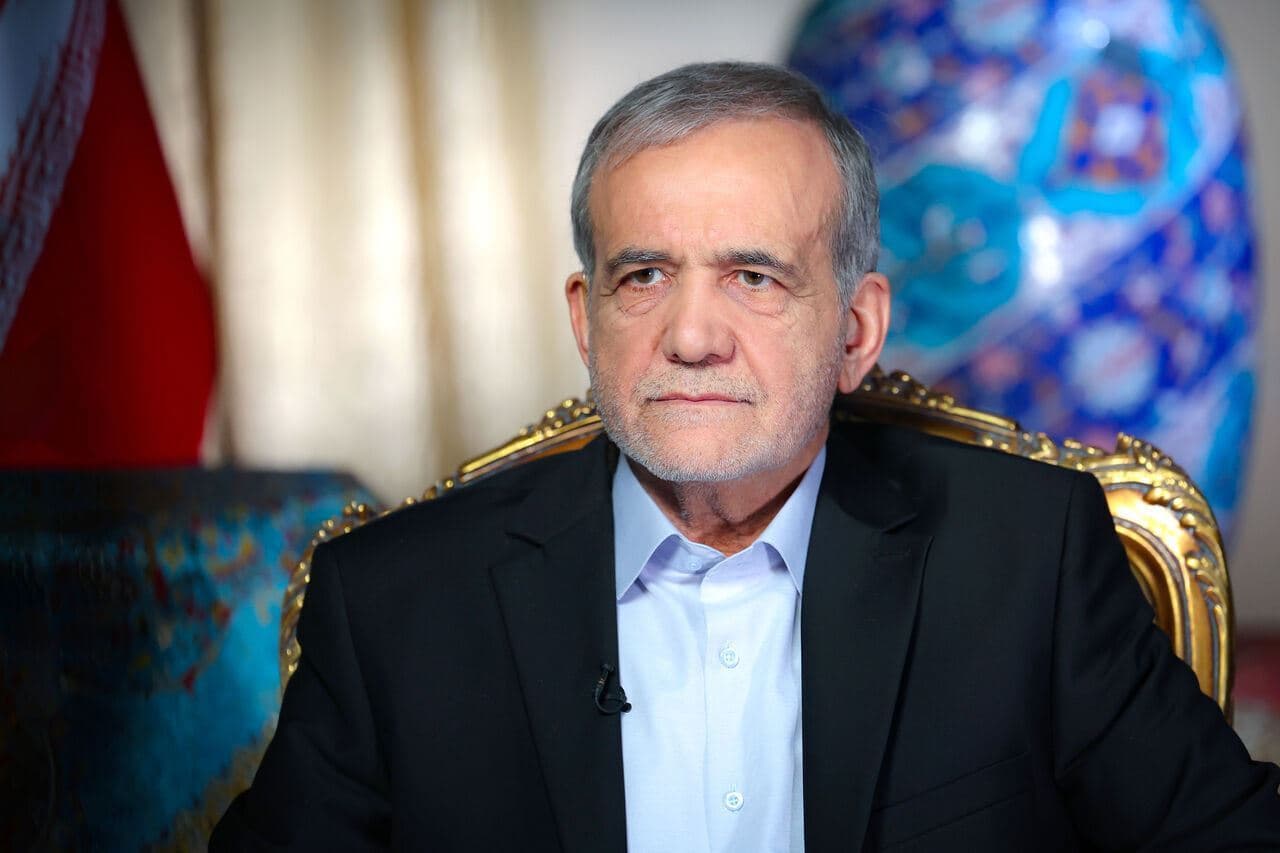 پزیشکیان: ئەوەی ئەمریکا دەیکات سیستمە یاساییەکانی جیهان وێران دەکات