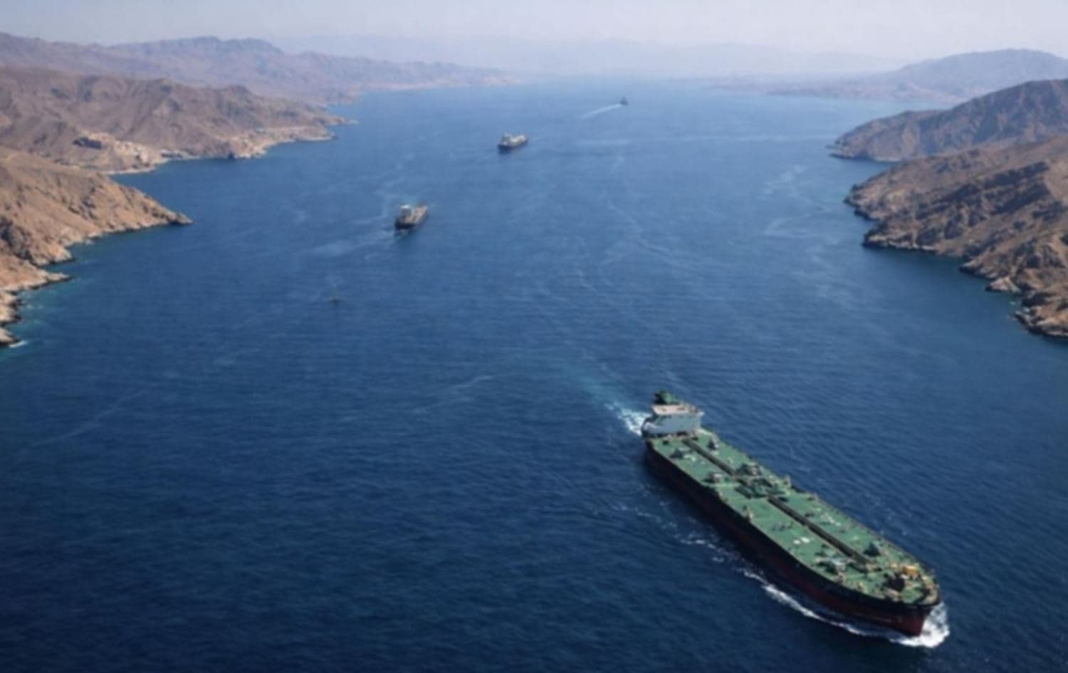 وەزارەتی بەرگریی ئێران: تەنیا هێزە چەکدارەکانی ئێمە دەتوانن ئاسایش لە تەنگەی هورمز دابین بکەن 