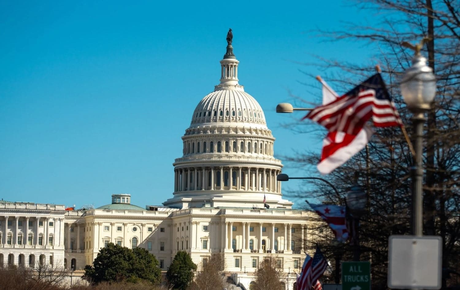 کۆمارییەکان بۆ سێیەم جار هەوڵێکی دیموکراتەکانیان بۆ راگرتنی جەنگی ئێران شکست پێهێنا 