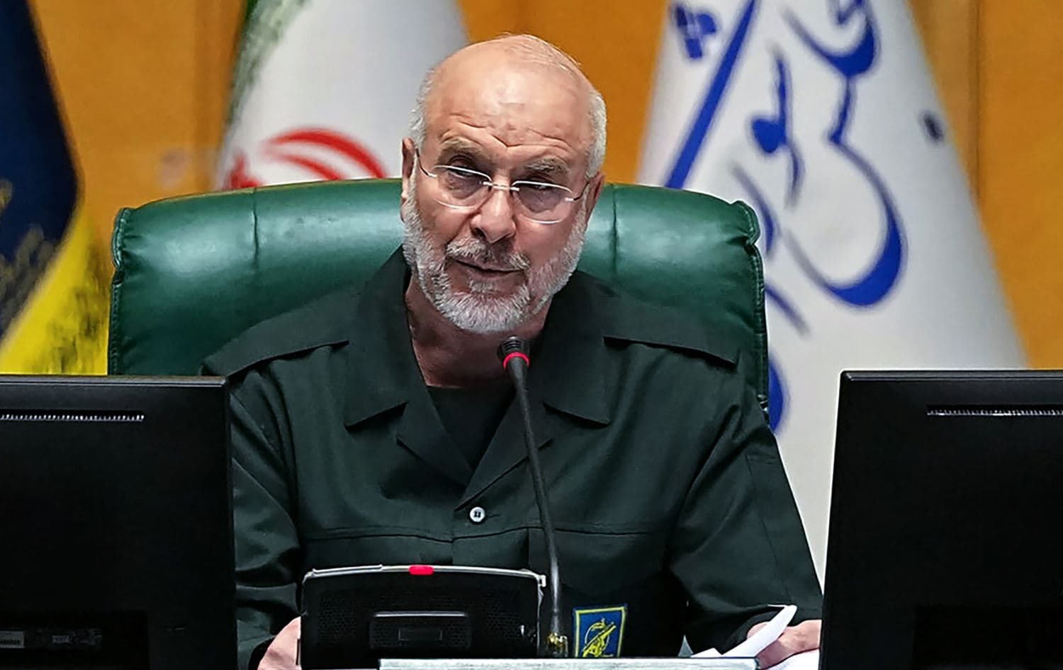 قالیباف: ئیرادەی ئێمە بۆ بەرگریکردن لە نیشتمانمان تاقی مەکەنەوە