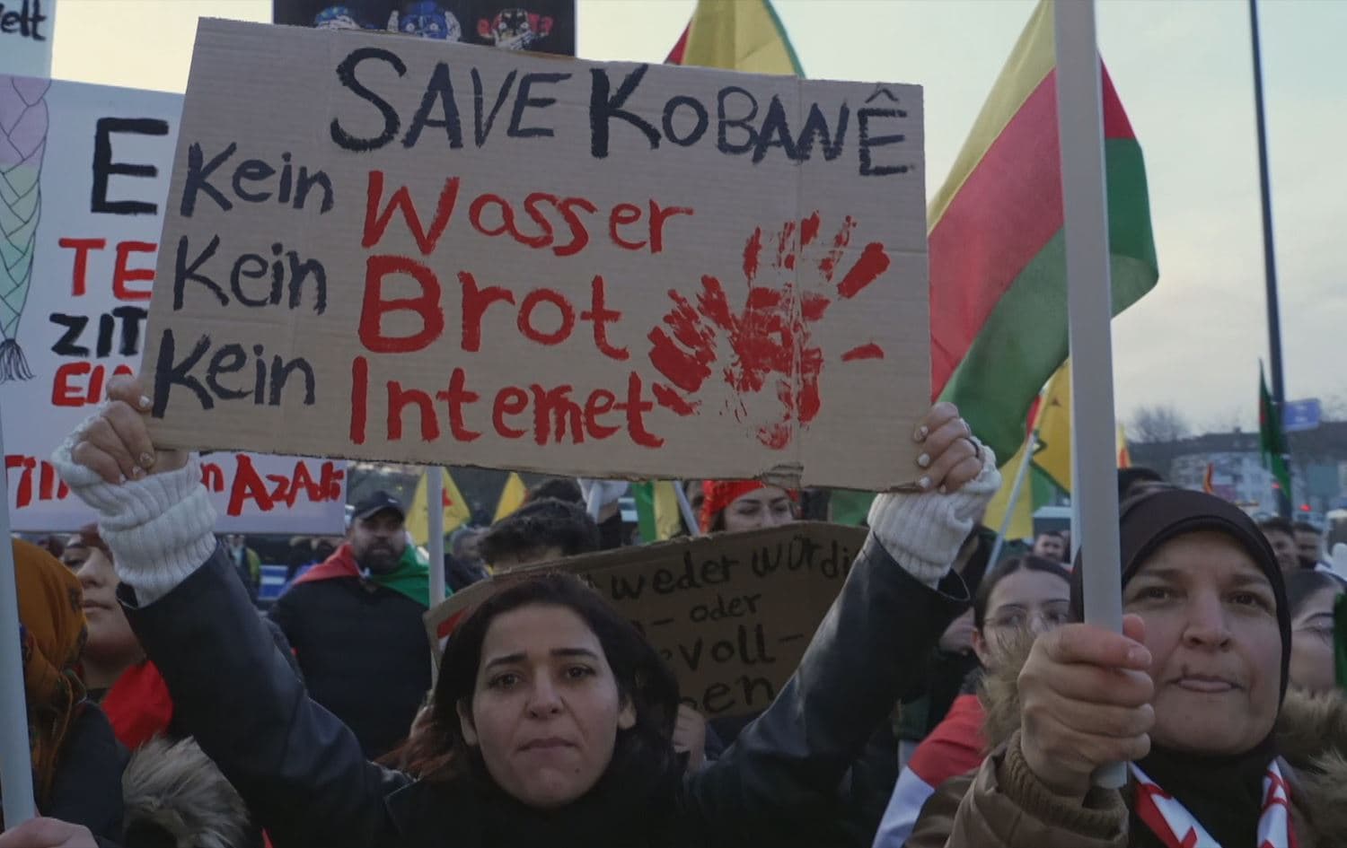 Kurd û Alman ji bo Rojavayê daketin qadan: Me doh parast em dê îro jî biparêzin