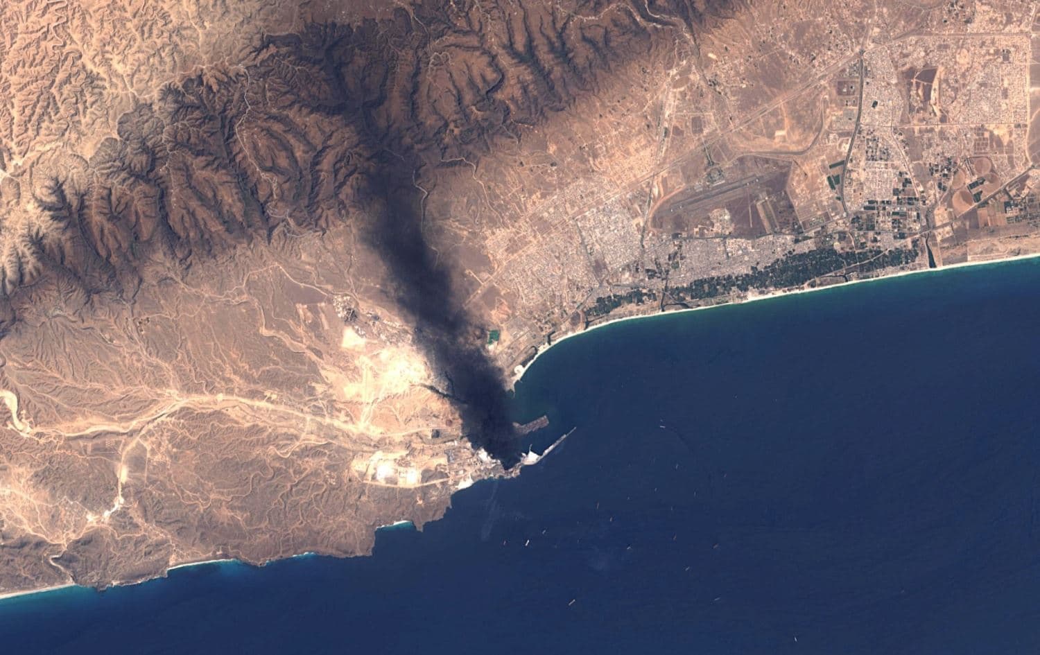 الحرب في 24 يوماً.. 2% من الضربات كانت موجهة للبنى التحتية للطاقة