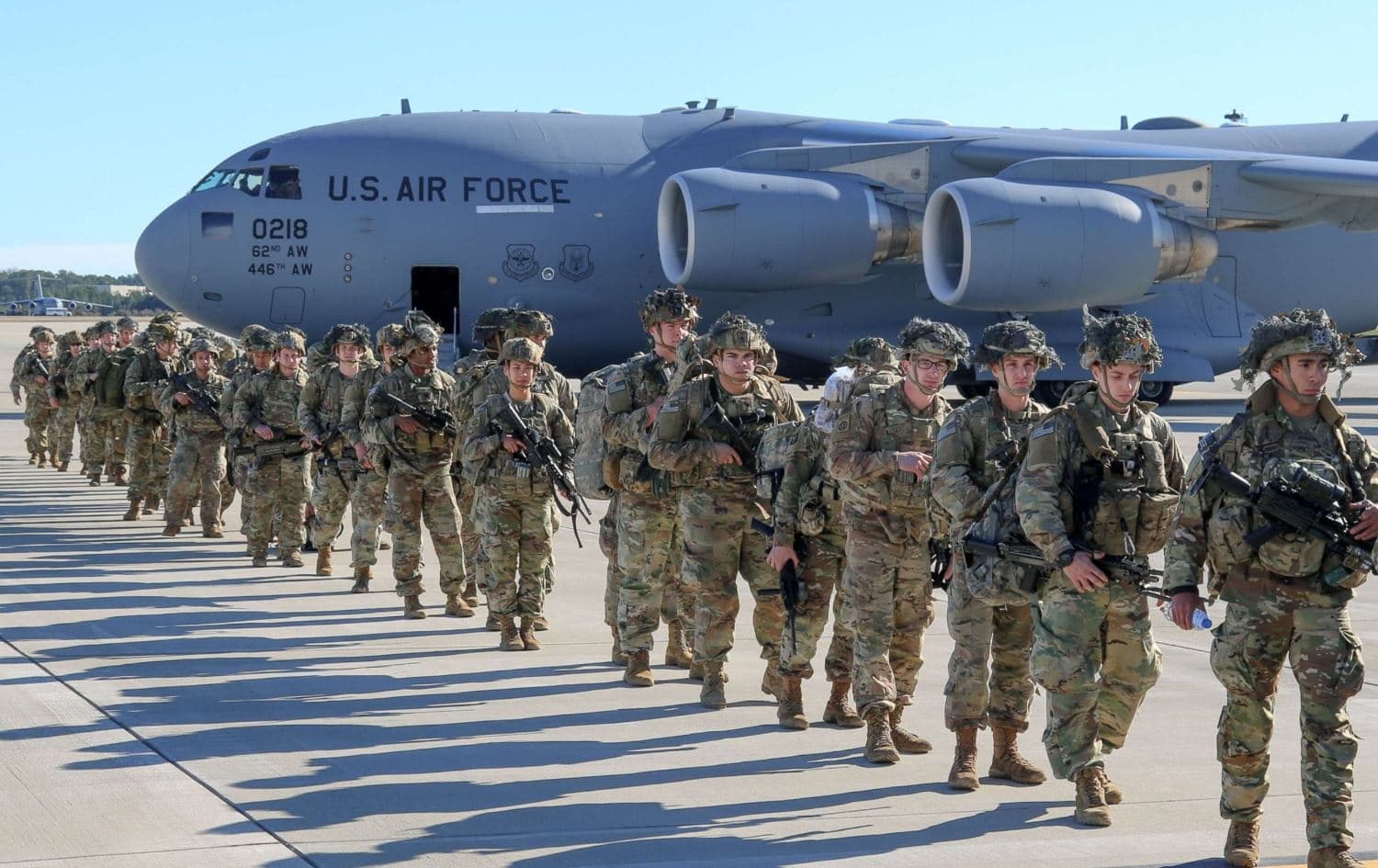 هەوڵەکان بۆ نێوەندگیری لە نێوان واشنتن و تاران چڕ دەبنەوە و ئەمریکا هێزی زیاتر دەنێرێت