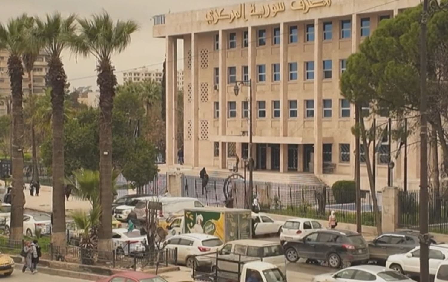 Pispor ji bo aboriya Sûriyeyê dilgiran in: Divê meaş werin zêdekirin