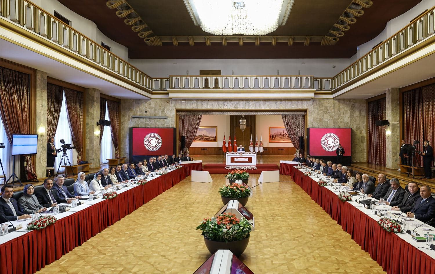 Turkish parliamentary commission holds first meeting over Ankara-PKK talks